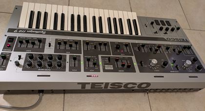 Teisco-S110F